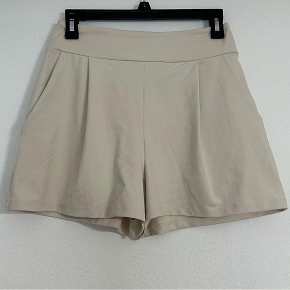 NWT Susana Monaco Blanched Almond High Waist Tailored Comfortable Shorts - Picture 4 of 15